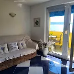 Apartment Maryana With A Beautiful View Klenovica