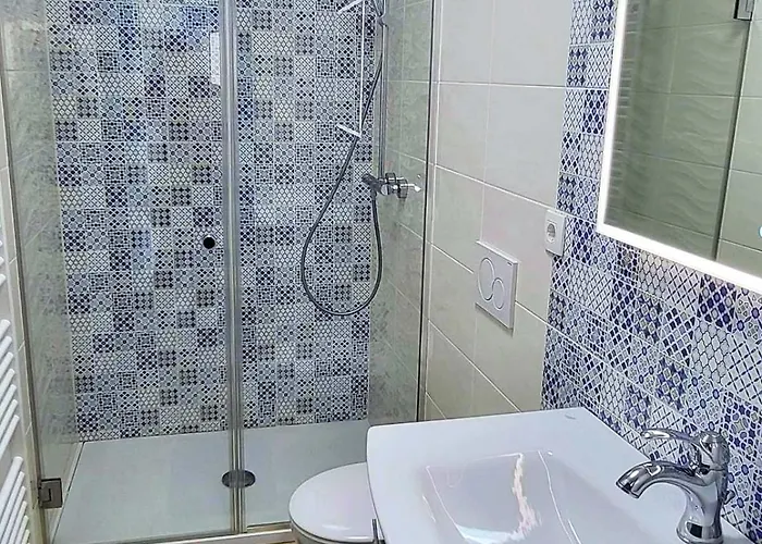 Maryana With A Beautiful View Apartment Klenovica