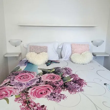 Mary With A Beautiful View Lejlighed *