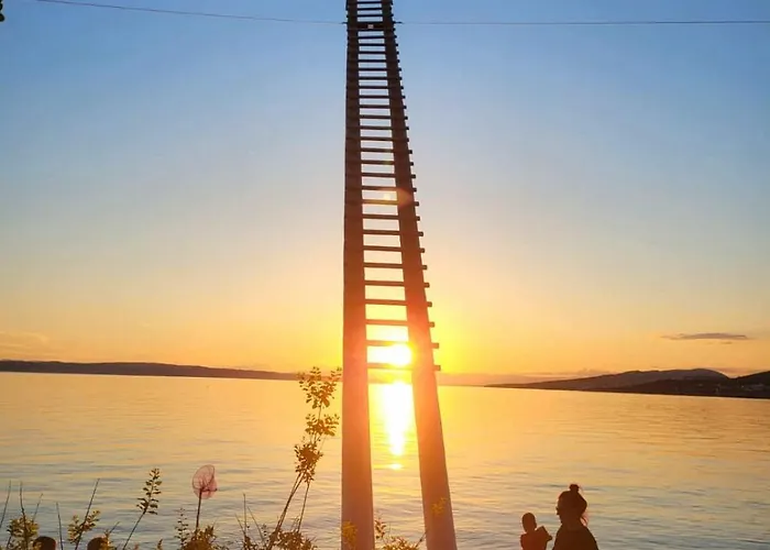Maryana With A Beautiful View Apartman *