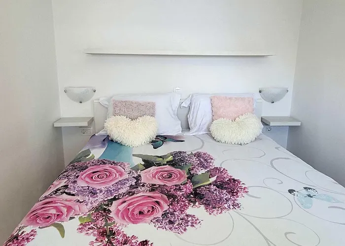 Maryana With A Beautiful View Apartman *