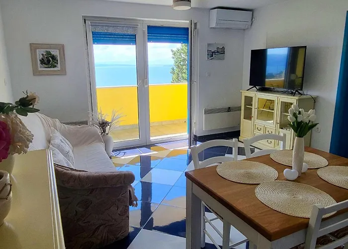 Apartman Maryana With A Beautiful View *